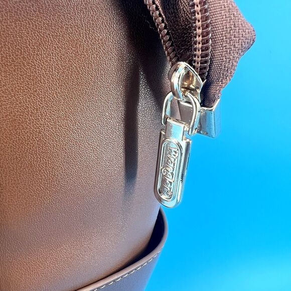 Wrangler Crossbody Bag for Women Vegan Leather Bucket Handbag - Picture 3 of 12